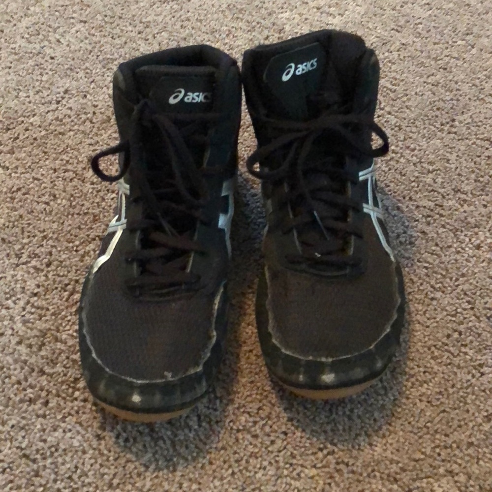 ASICS wrestling shoes